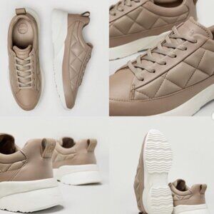 Massimo Dutti Padded brown leather trainers  Size: 7½